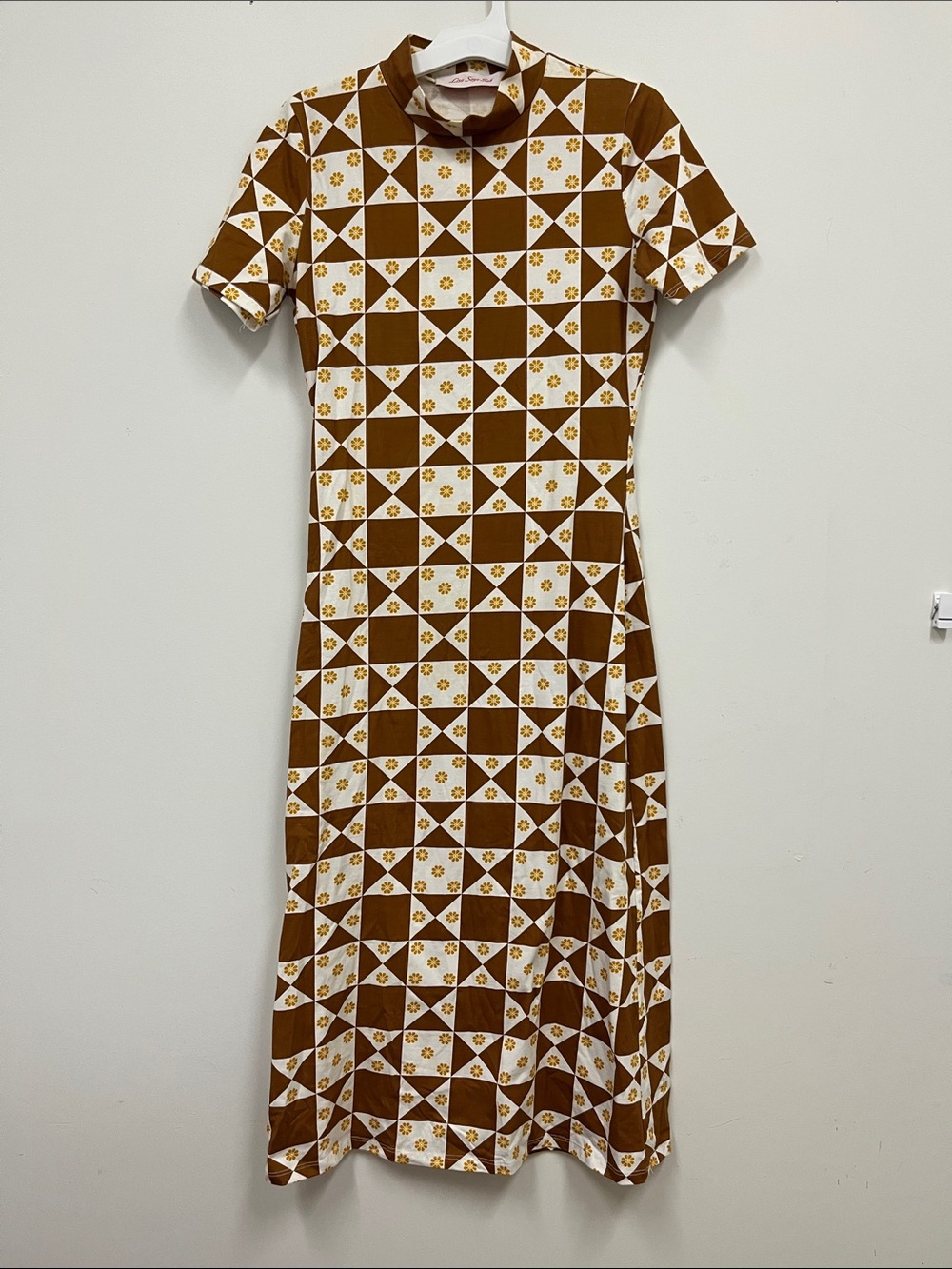 Lisa Says Gah Brown and White Geometric  Mock neck Maxi Dress size S